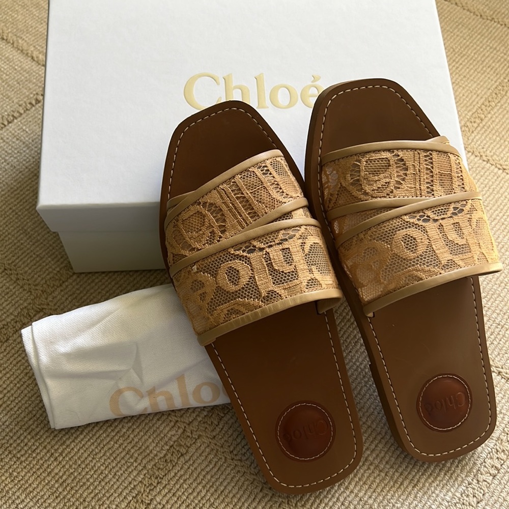Chloé Brown Lace Logo Slide Sandals